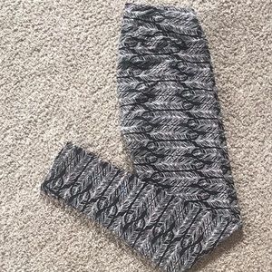 LuLaRoe Feather leggings